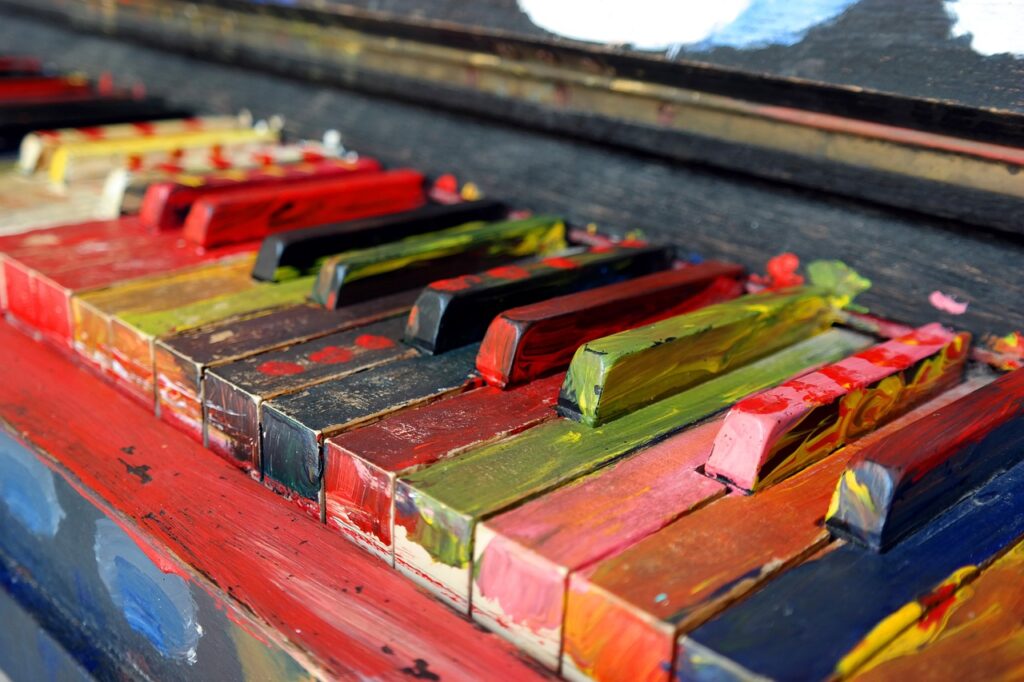 coloured-piano